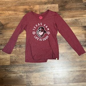 Size small▪️long sleeve T-shirt▪️maroon